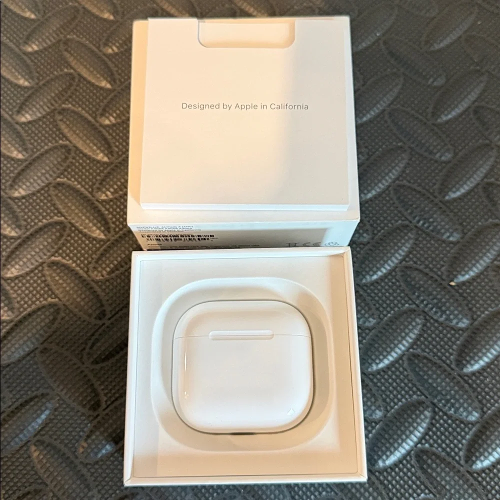 Apple AirPods 4 White Wireless Earphones